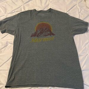 L Marmot T-Shirt